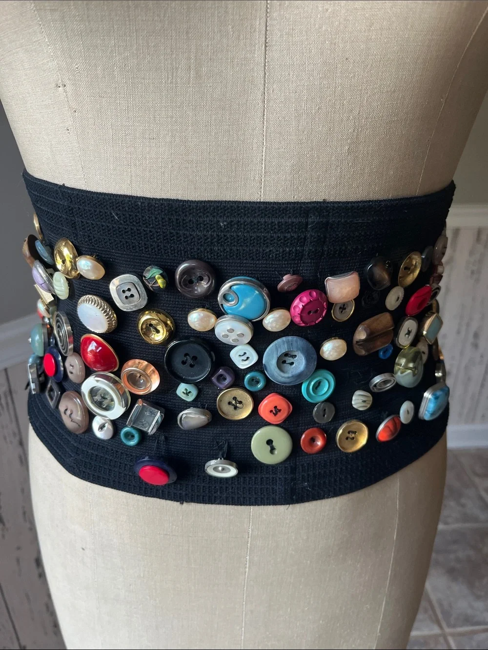 Vintage Black Elastic Waist Belt with Multicolor Button Accents